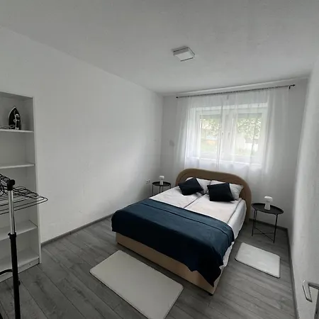 Apartment Apartman Mia *