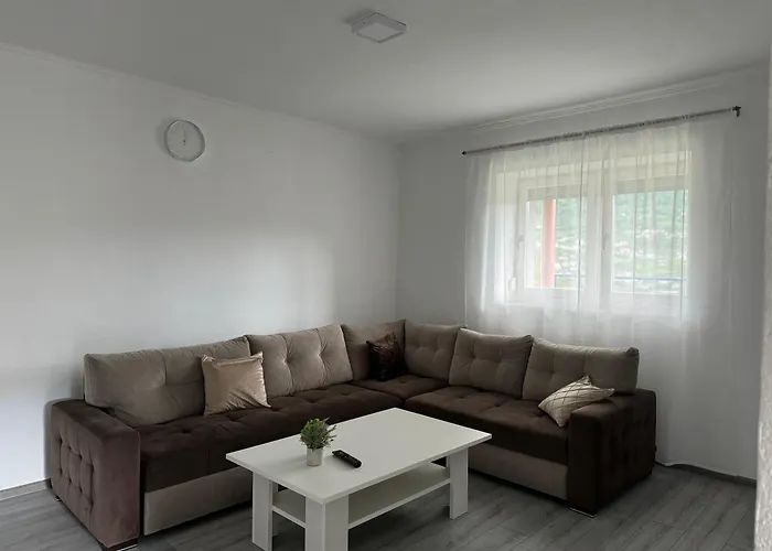 Apartman Mia شقة *